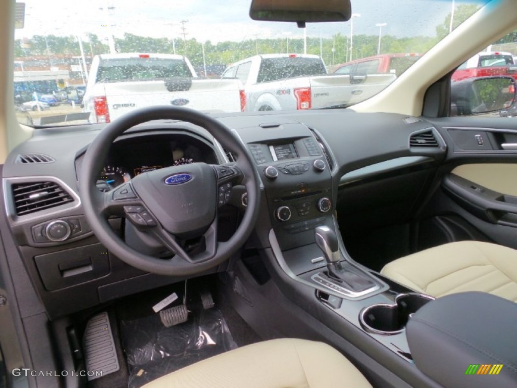 Dune Interior 2015 Ford Edge SE AWD Photo #106095016