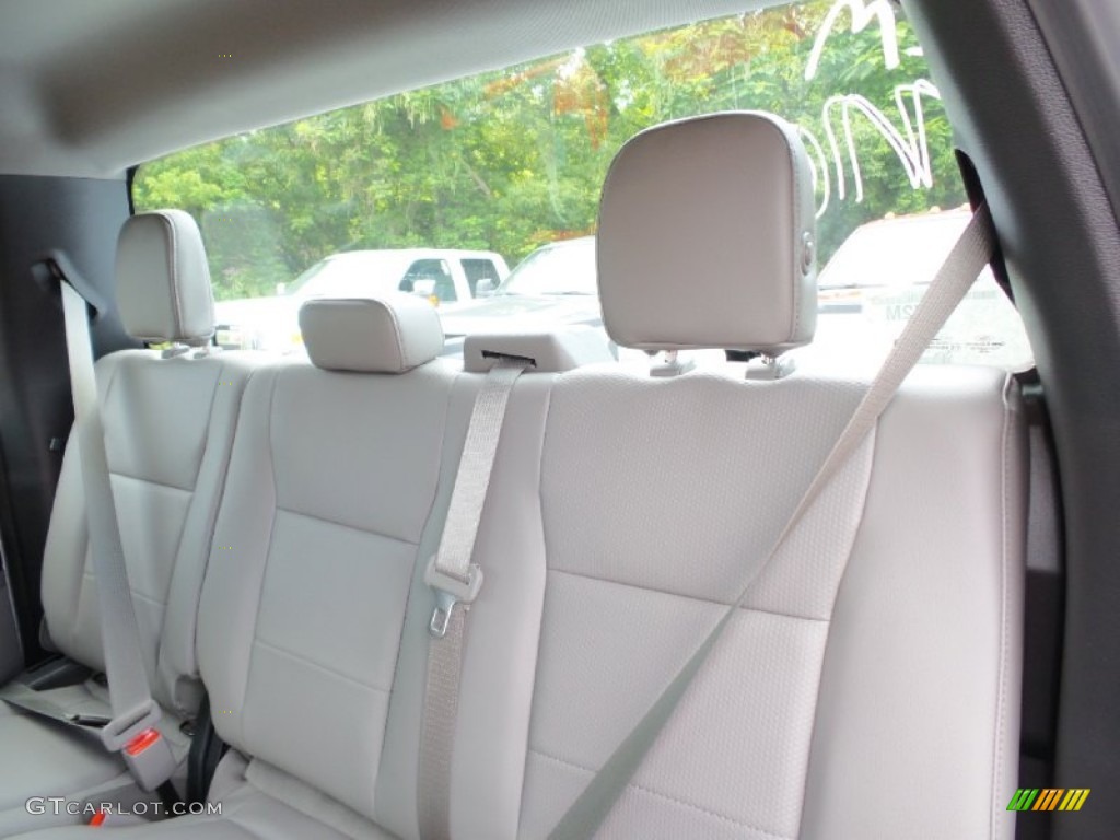 2015 Ford F150 XL SuperCab 4x4 Rear Seat Photos