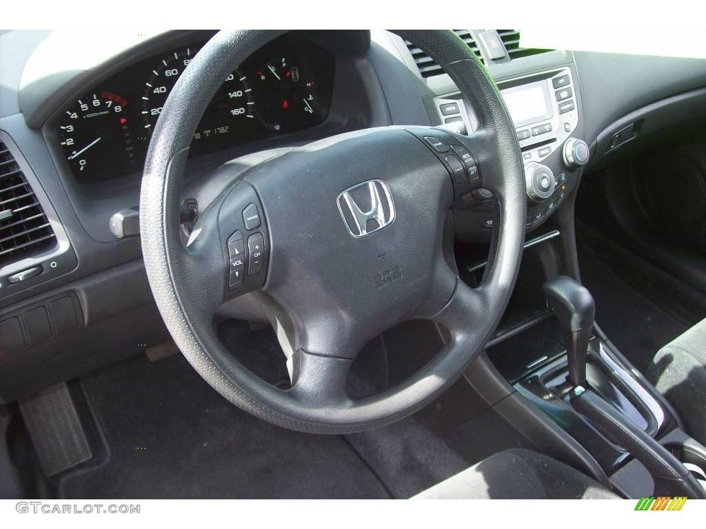 2006 Accord SE Sedan - Alabaster Silver Metallic / Gray photo #5