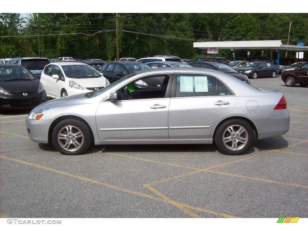 2006 Accord SE Sedan - Alabaster Silver Metallic / Gray photo #19
