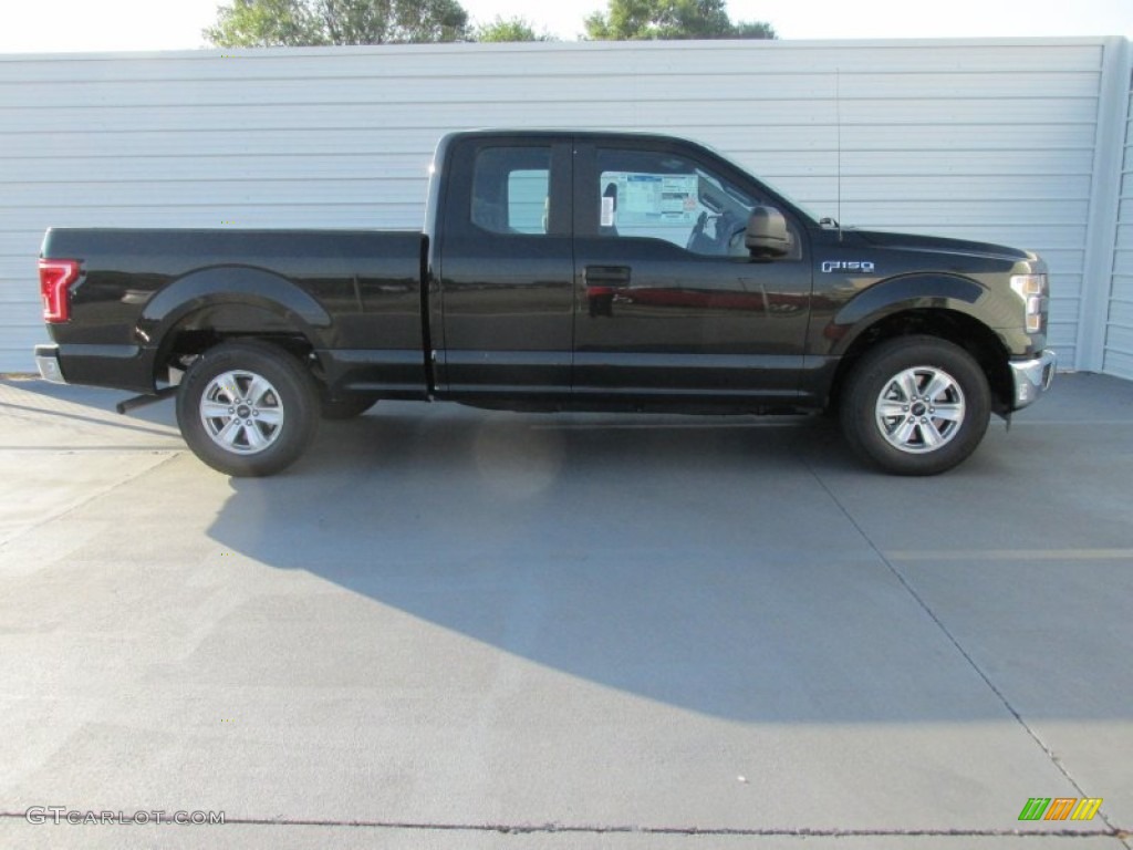 2015 F150 XL SuperCab - Tuxedo Black Metallic / Medium Earth Gray photo #3