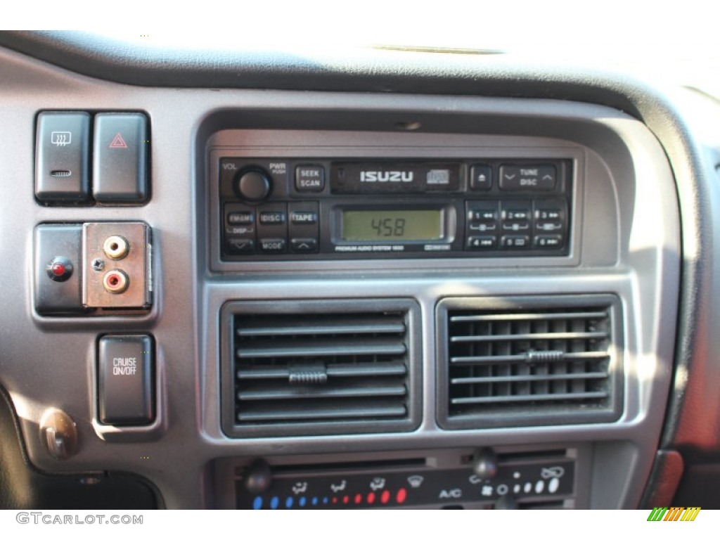 1999 Isuzu VehiCROSS Standard VehiCROSS Model Controls Photo #106102096
