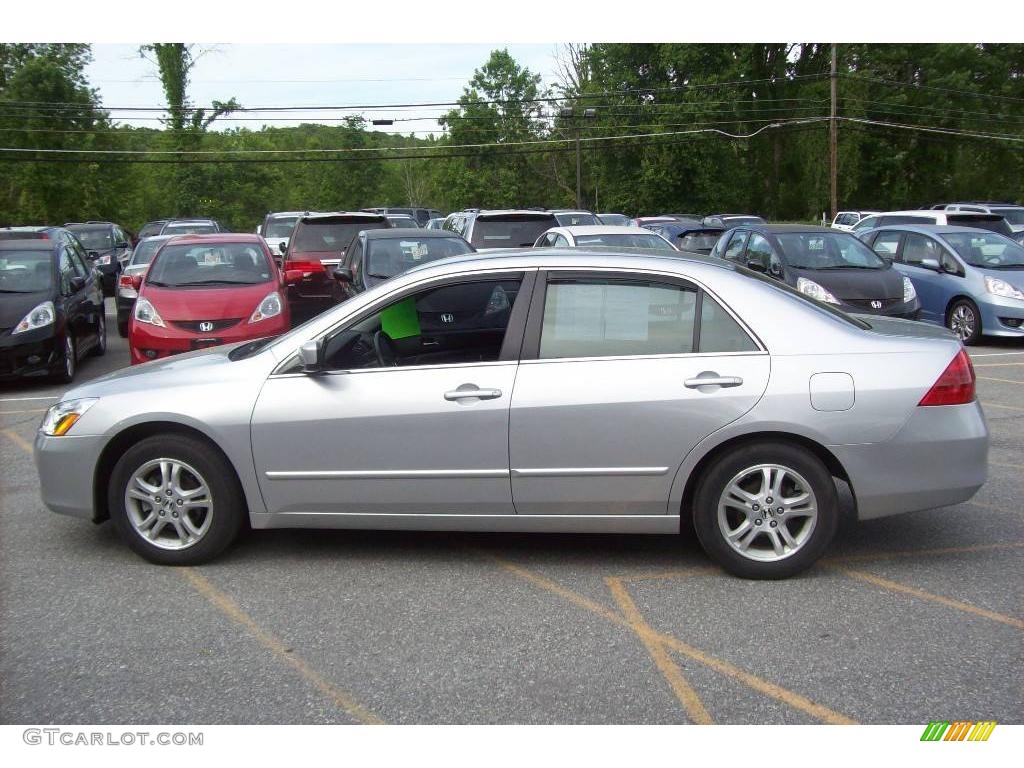2006 Accord SE Sedan - Alabaster Silver Metallic / Gray photo #20