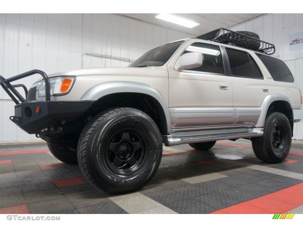 1998 4Runner Limited 4x4 - White / Oak photo #2