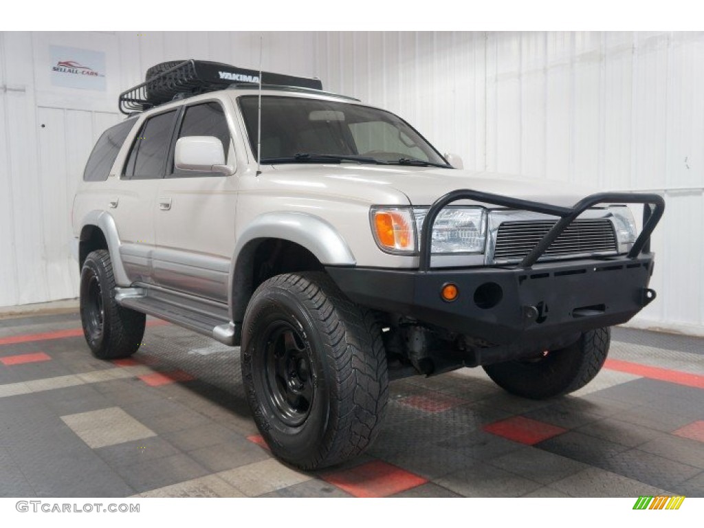 1998 4Runner Limited 4x4 - White / Oak photo #5