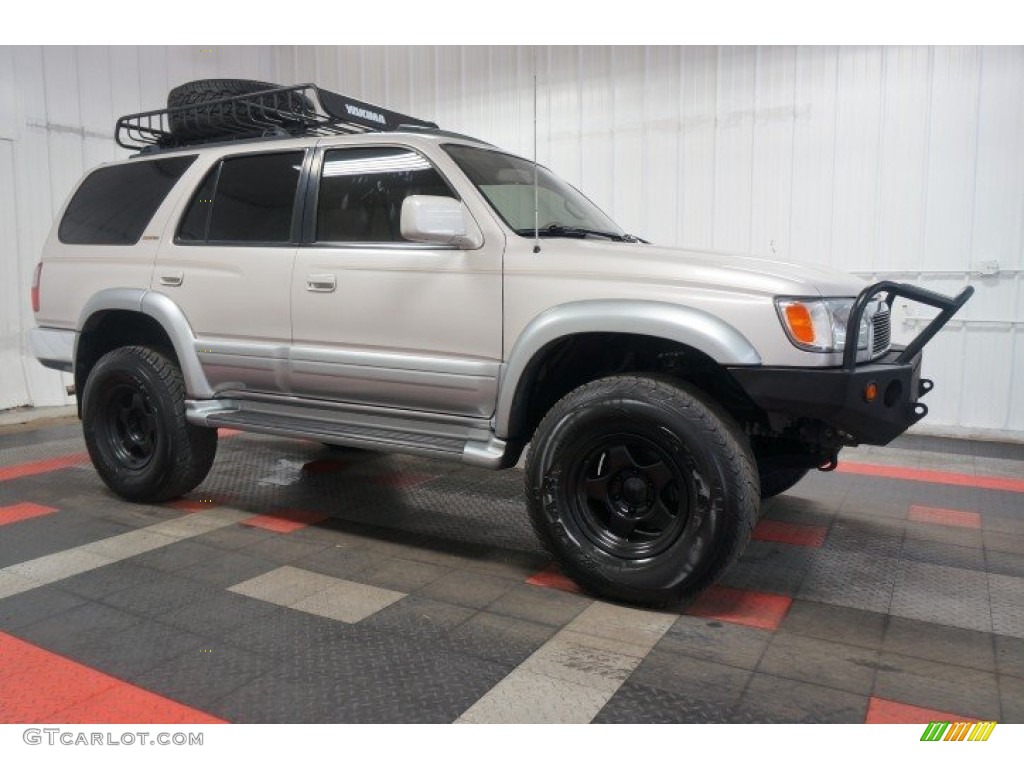 1998 4Runner Limited 4x4 - White / Oak photo #6