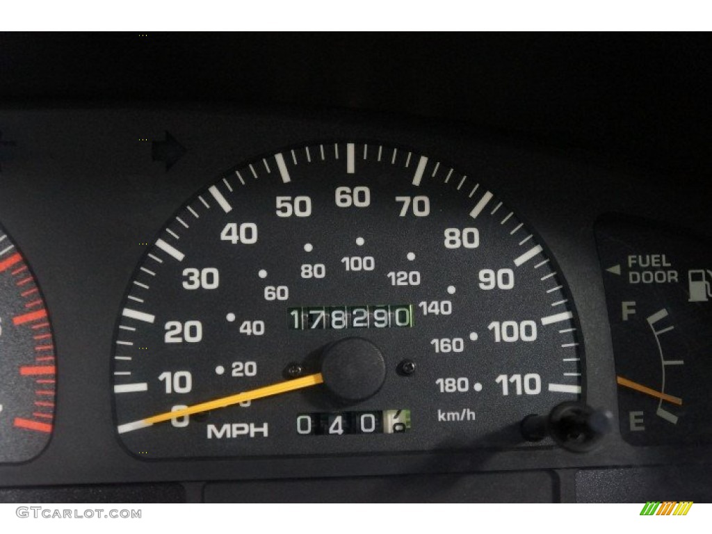 1998 4Runner Limited 4x4 - White / Oak photo #31