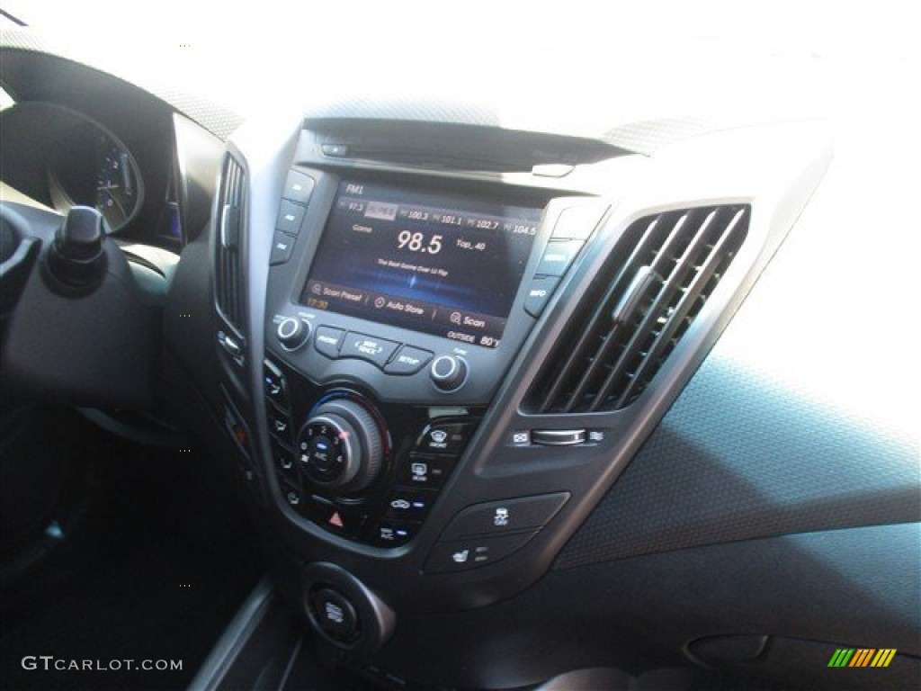 2015 Veloster Turbo - Boston Red / Black photo #24