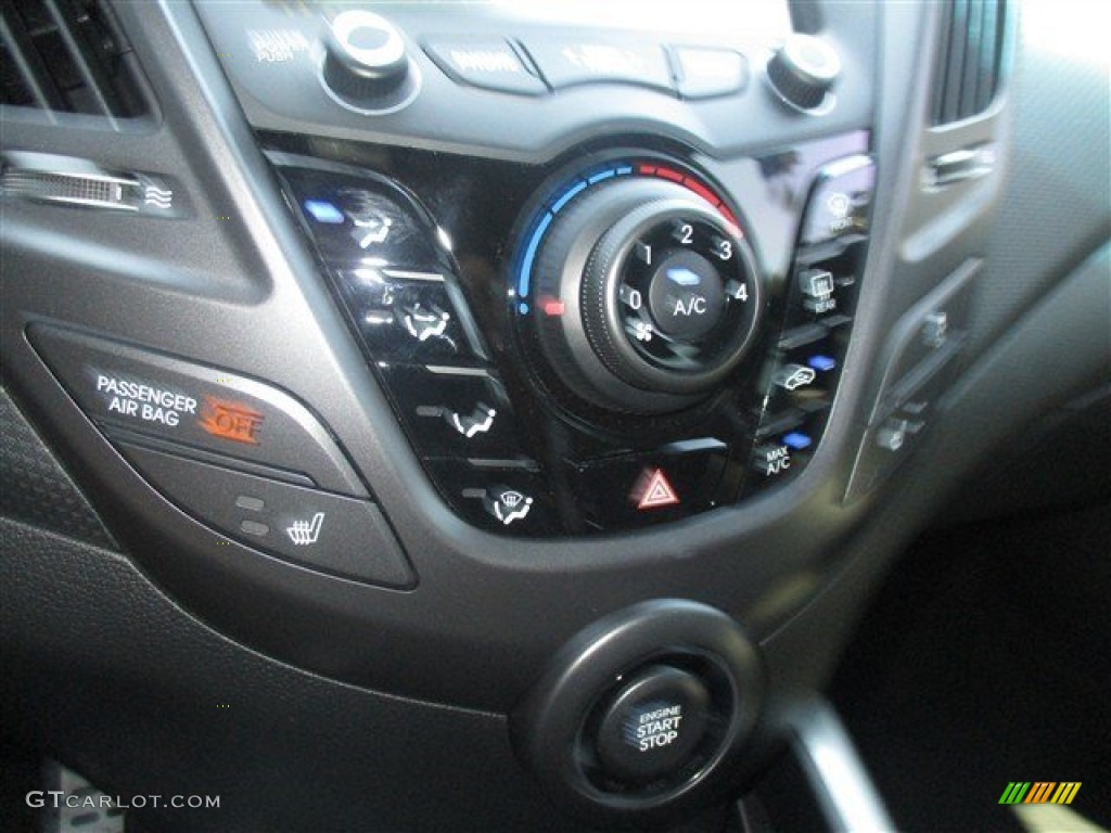 2015 Veloster Turbo - Boston Red / Black photo #35