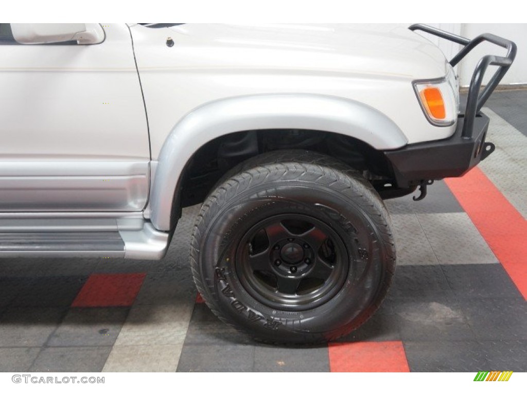 1998 4Runner Limited 4x4 - White / Oak photo #45
