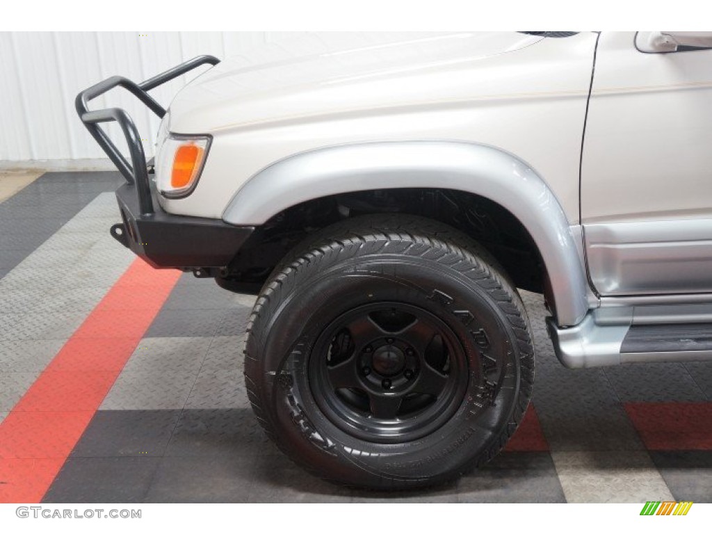 1998 4Runner Limited 4x4 - White / Oak photo #69