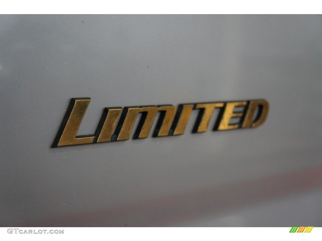1998 4Runner Limited 4x4 - White / Oak photo #81