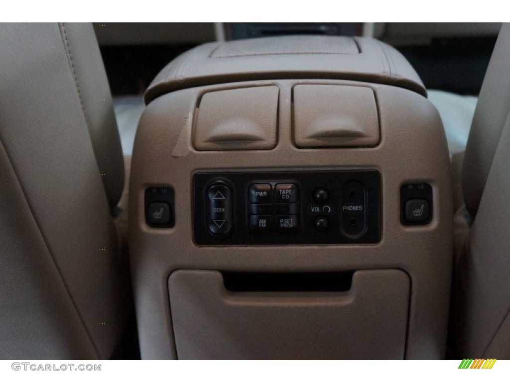 2002 Escalade AWD - Aspen White / Shale photo #23