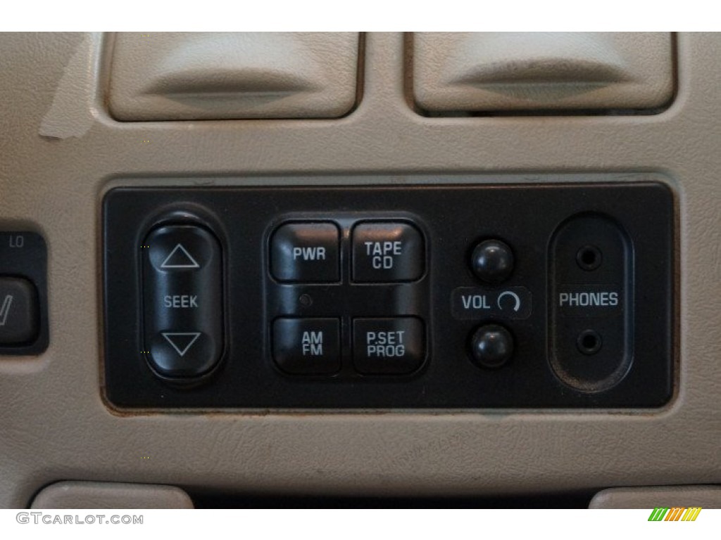 2002 Escalade AWD - Aspen White / Shale photo #25