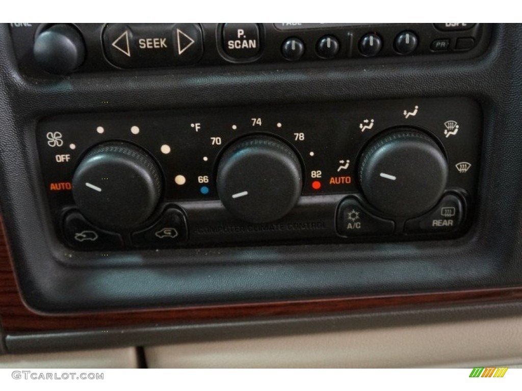 2002 Escalade AWD - Aspen White / Shale photo #33