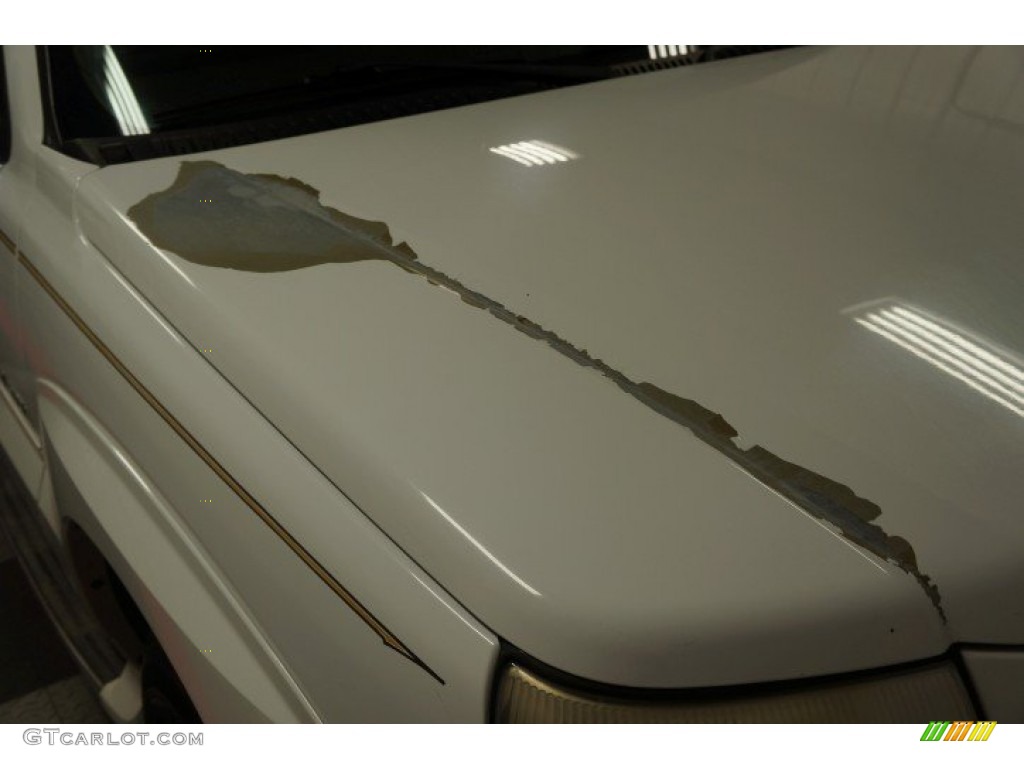2002 Escalade AWD - Aspen White / Shale photo #49