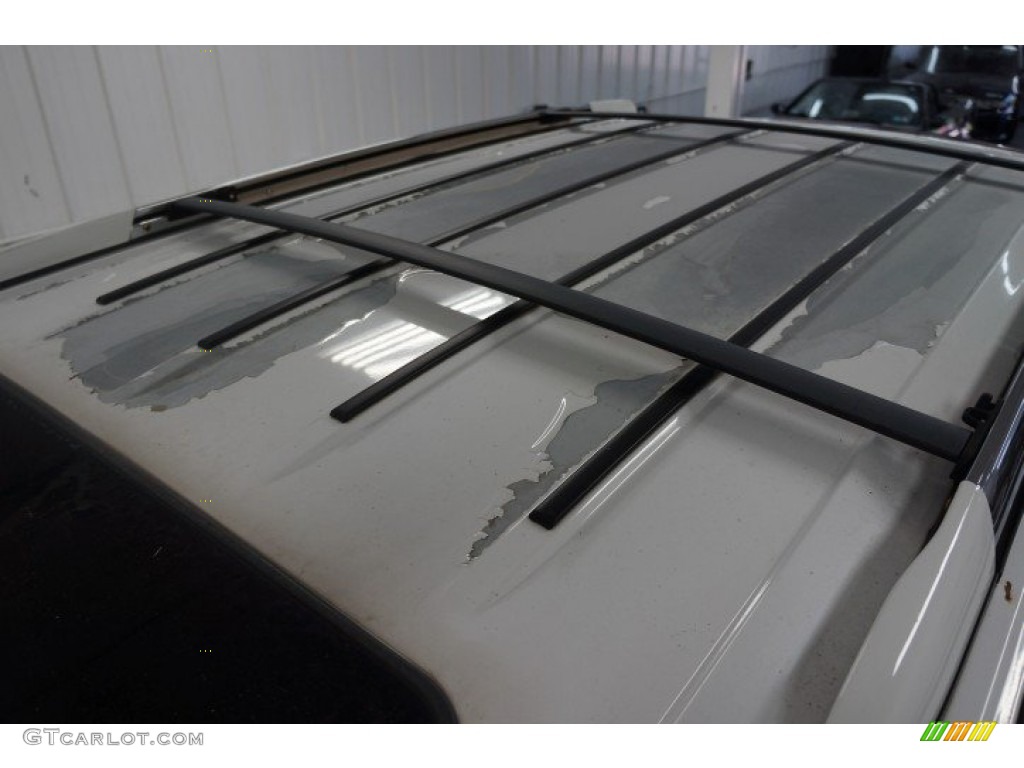 2002 Escalade AWD - Aspen White / Shale photo #87