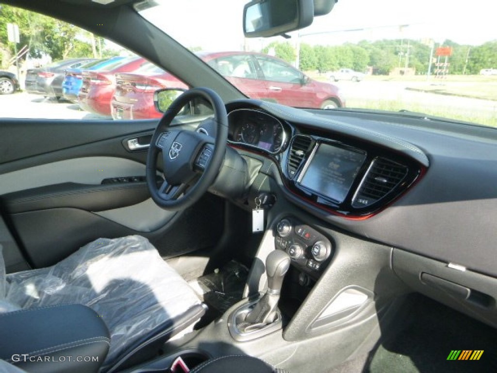 2016 Dart SXT Rallye Blacktop - Bright White / Black photo #10