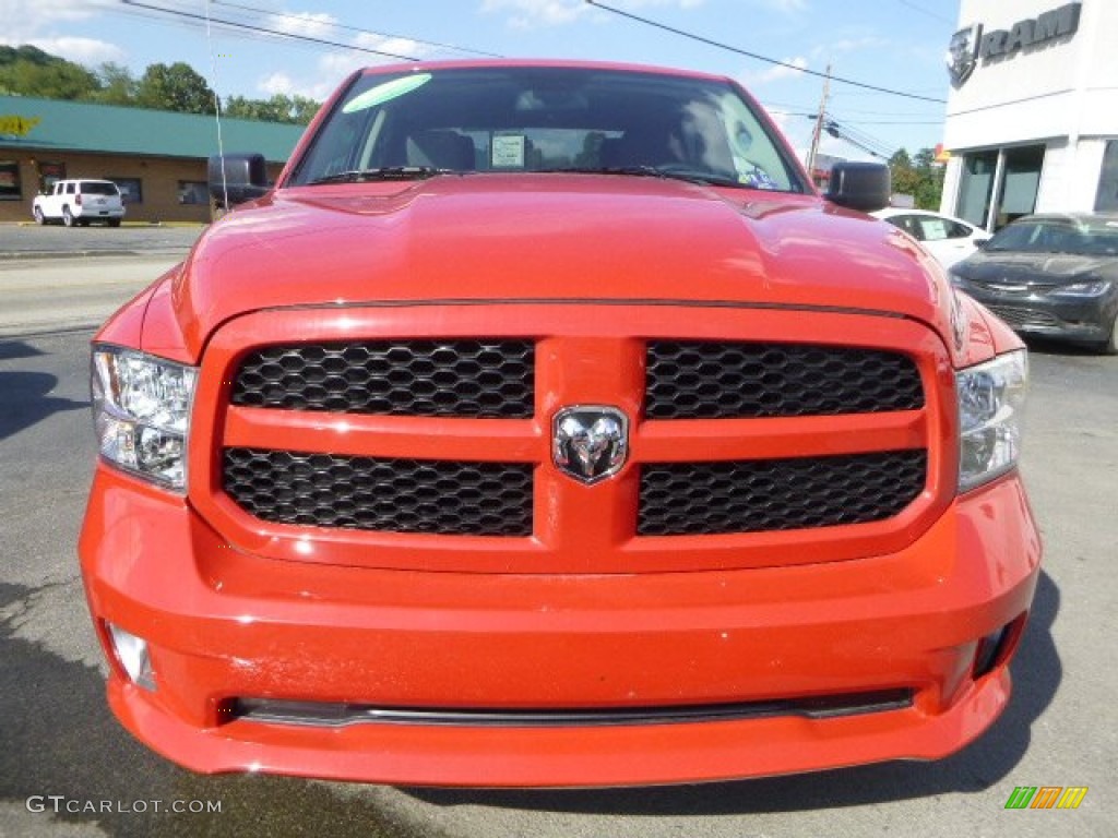 2015 1500 Express Crew Cab 4x4 - Flame Red / Black/Diesel Gray photo #12