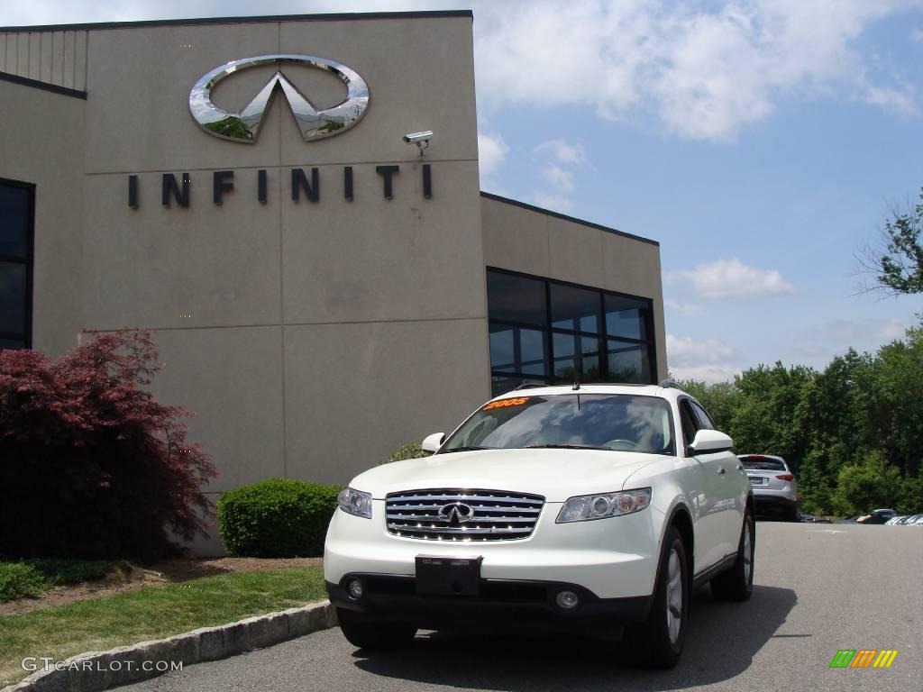 Ivory Pearl White Infiniti FX