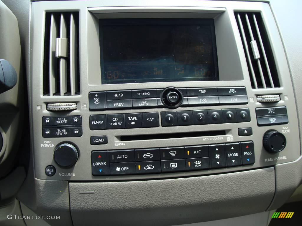 2005 FX 35 AWD - Ivory Pearl White / Willow photo #11