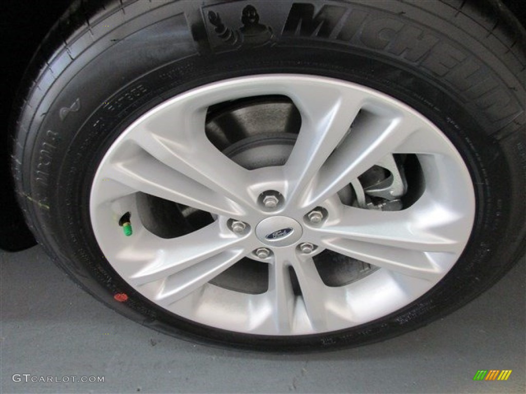 2015 Taurus SE - Oxford White / Dune photo #4
