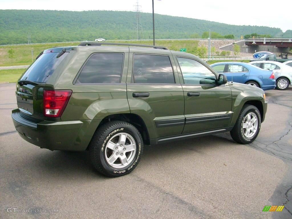 2006 Grand Cherokee Laredo 4x4 - Jeep Green Metallic / Medium Slate Gray photo #6