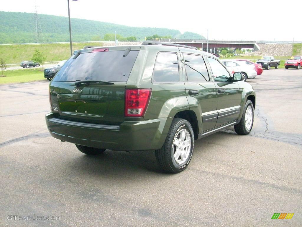 2006 Grand Cherokee Laredo 4x4 - Jeep Green Metallic / Medium Slate Gray photo #7