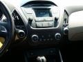 2014 Winter White Hyundai Tucson SE  photo #17