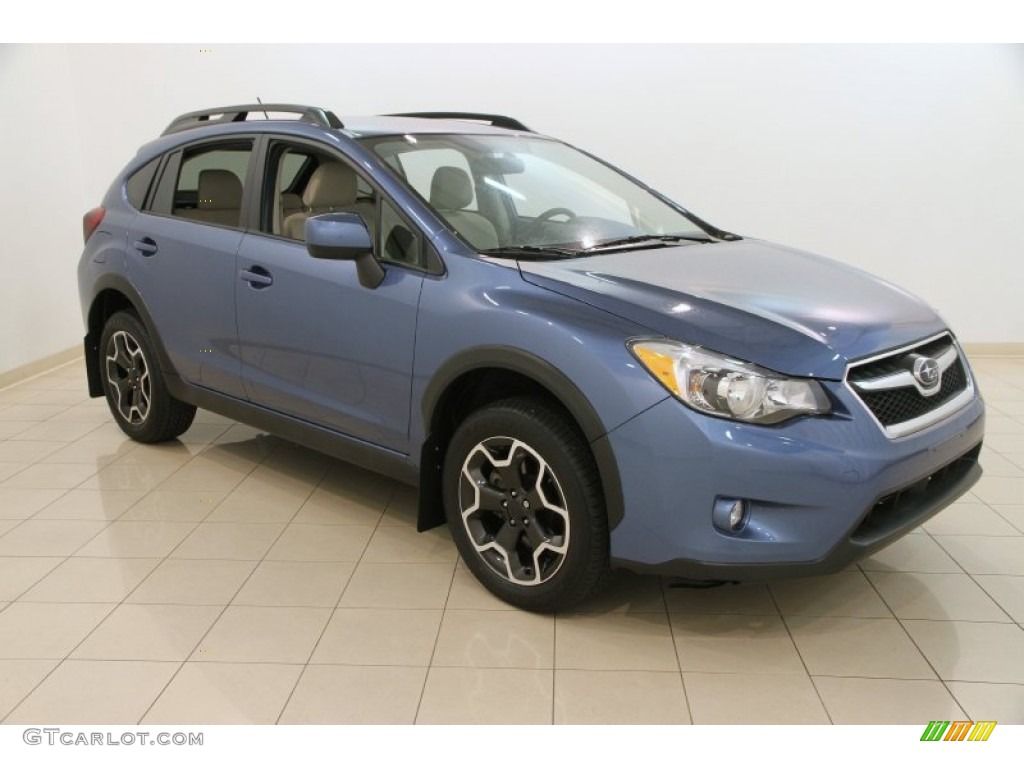 2014 XV Crosstrek 2.0i Premium - Quartz Blue Pearl / Ivory photo #1