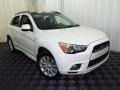 Diamond White Pearl - Outlander Sport SE 4WD Photo No. 2