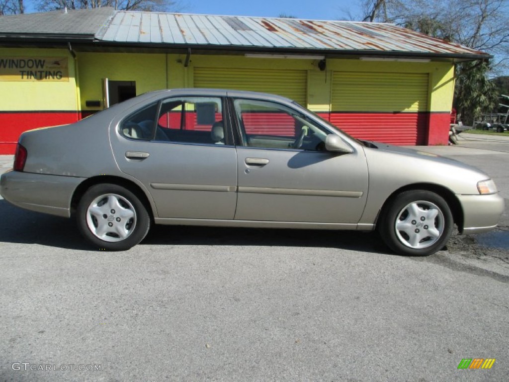 2000 Altima GXE - Sandrift Beige Metallic / Blond photo #2