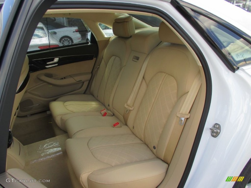 2016 Audi A8 L 3.0T quattro Rear Seat Photo #106129810