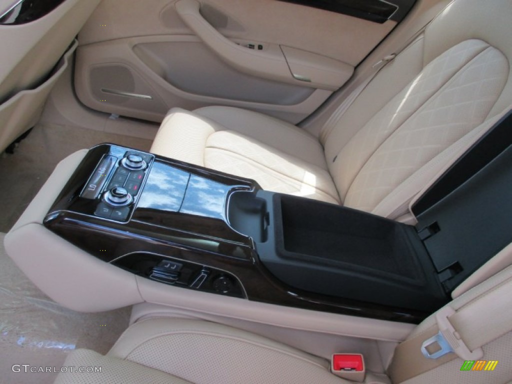 2016 Audi A8 L 3.0T quattro Rear Seat Photo #106129894