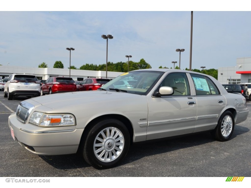 2010 Grand Marquis LS Ultimate Edition - Smokestone Metallic / Light Camel photo #7