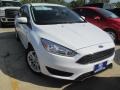 2015 Oxford White Ford Focus SE Sedan  photo #1