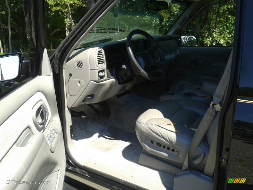 1999 Tahoe LT 4x4 - Onyx Black / Gray photo #11