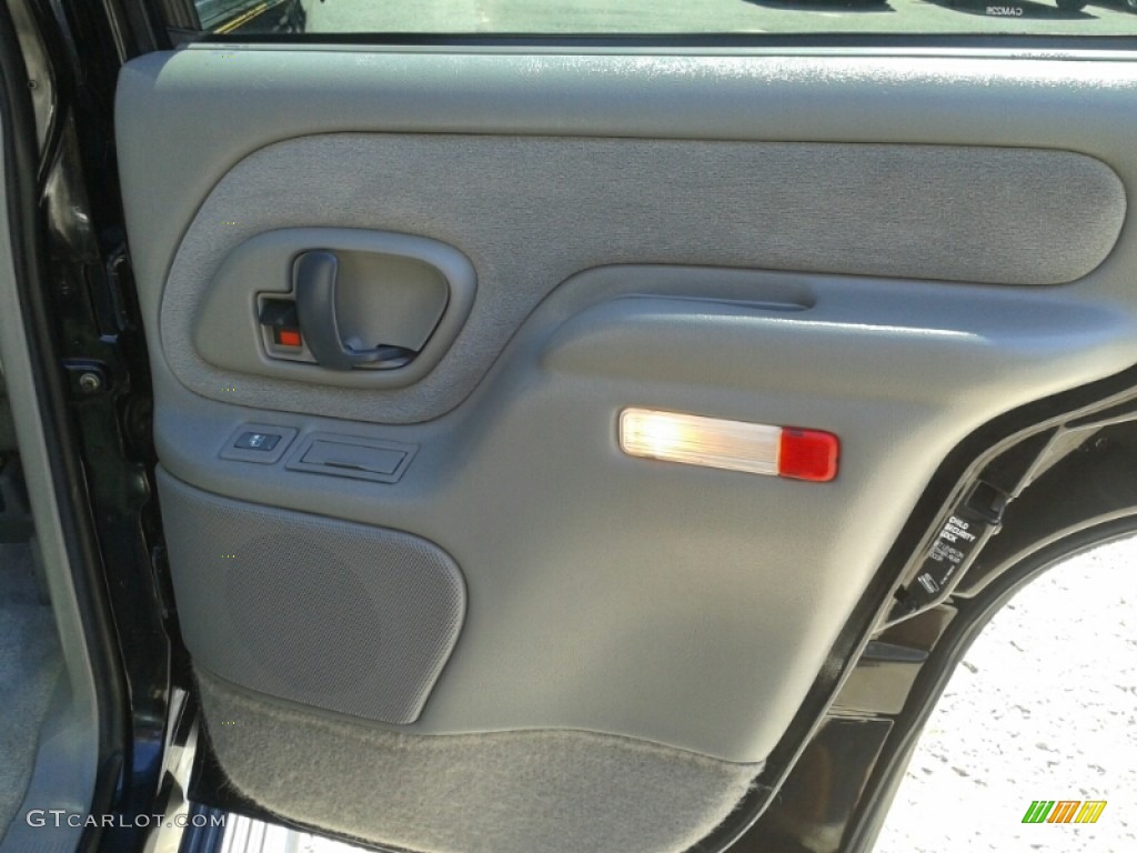 1999 Tahoe LT 4x4 - Onyx Black / Gray photo #21