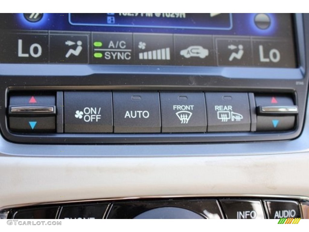 2016 RLX Technology - Gilded Pewter Metallic / Seacoast photo #31