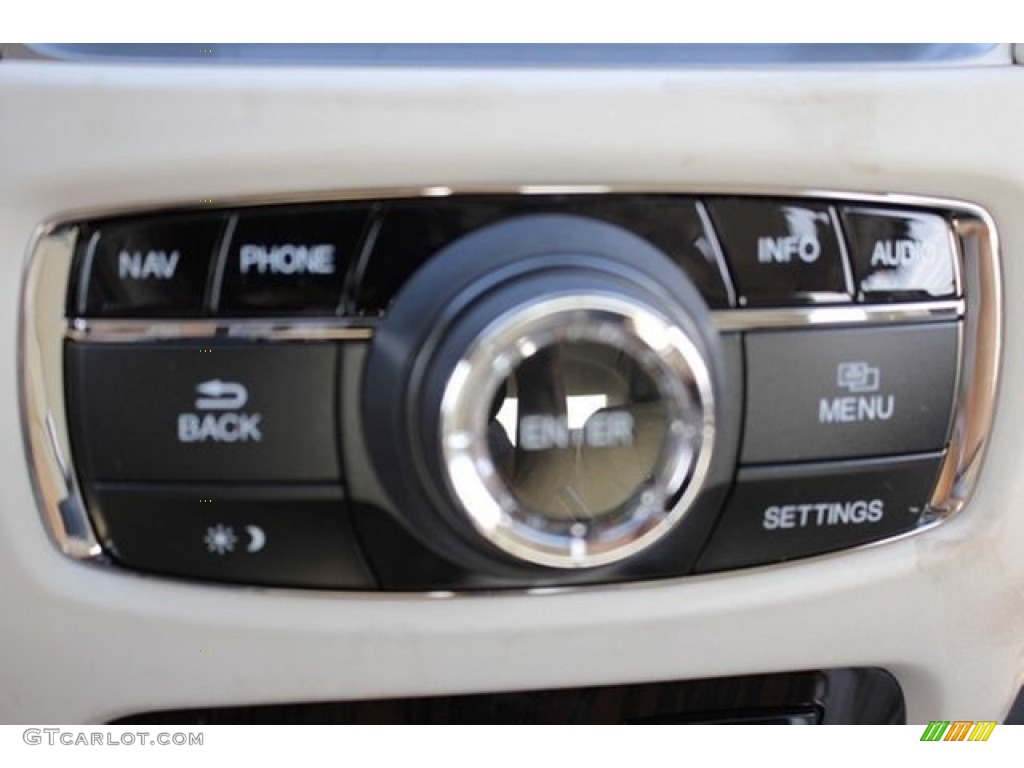 2016 RLX Technology - Gilded Pewter Metallic / Seacoast photo #32