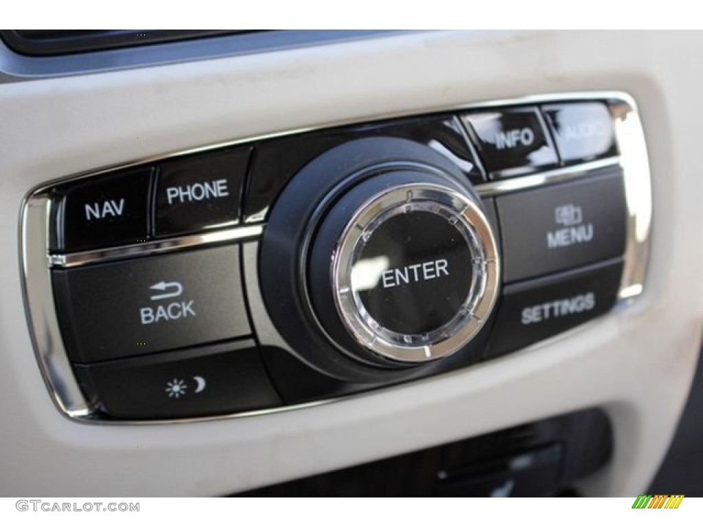 2016 RLX Technology - Gilded Pewter Metallic / Seacoast photo #34