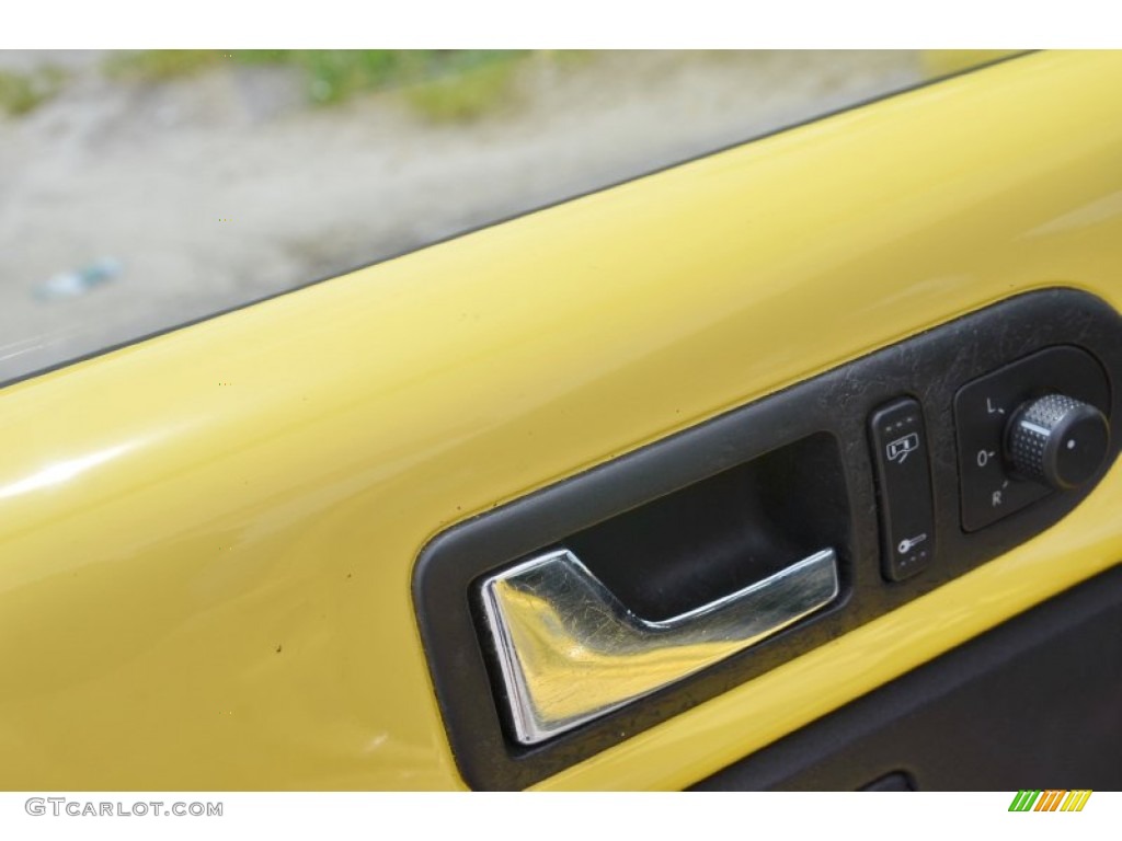 2007 New Beetle 2.5 Coupe - Sunflower Yellow / Black photo #13
