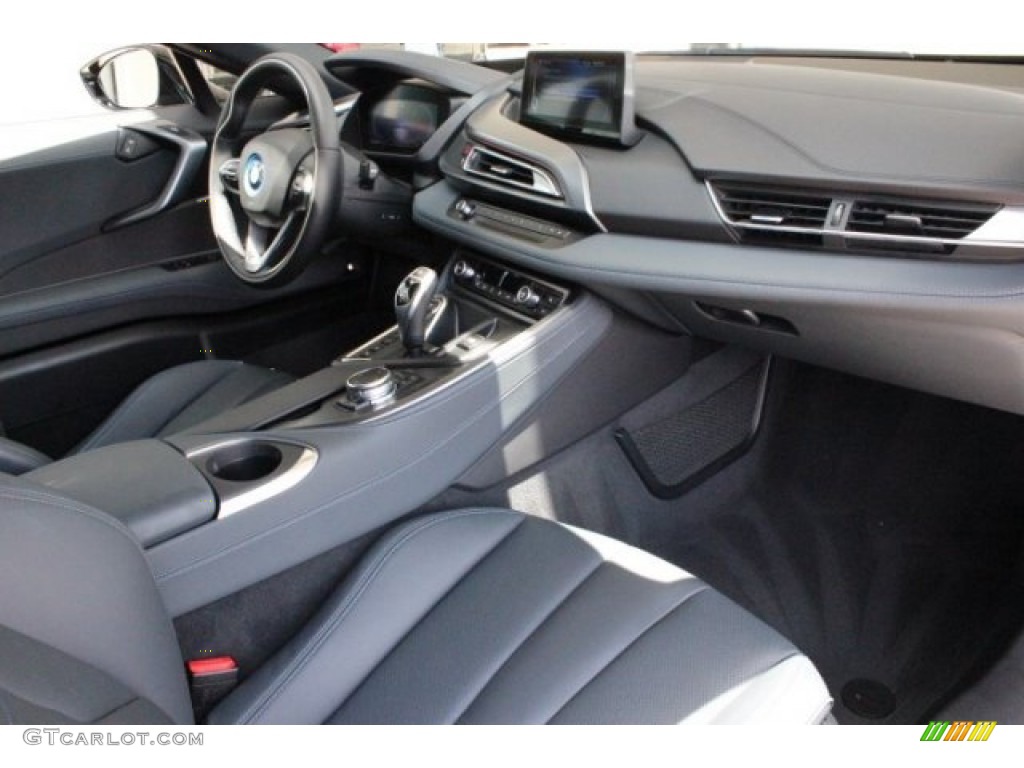 2015 BMW i8 Giga World Dashboard Photos