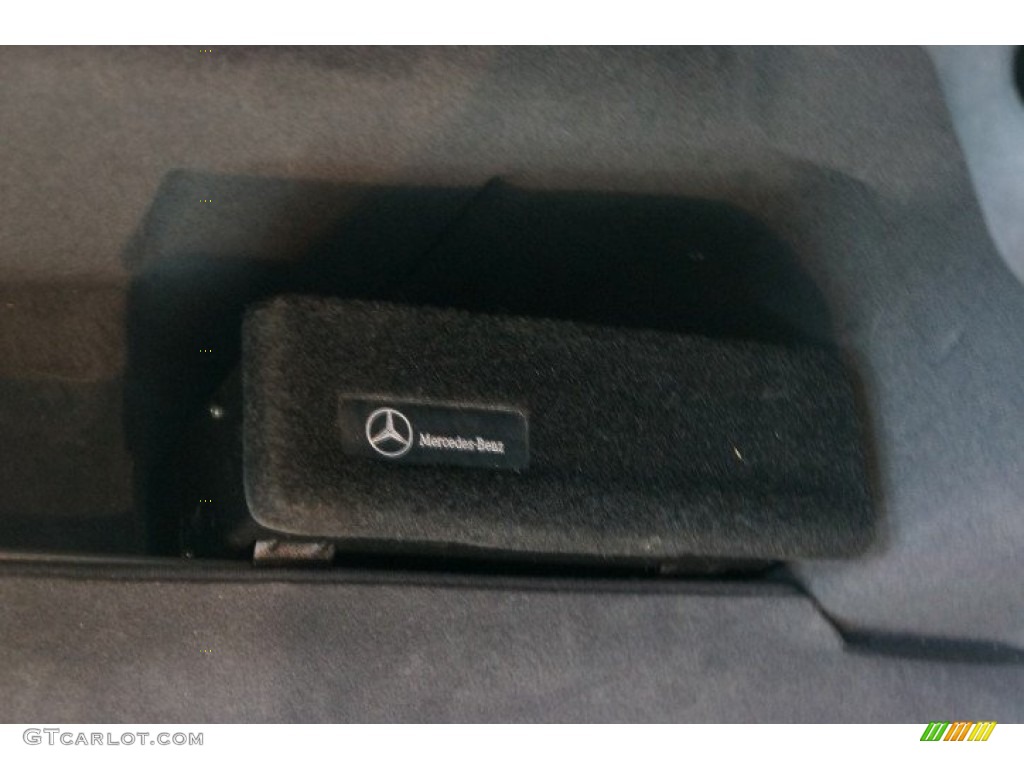 2001 Mercedes-Benz E 430 4Matic Sedan Audio System Photo #106143109