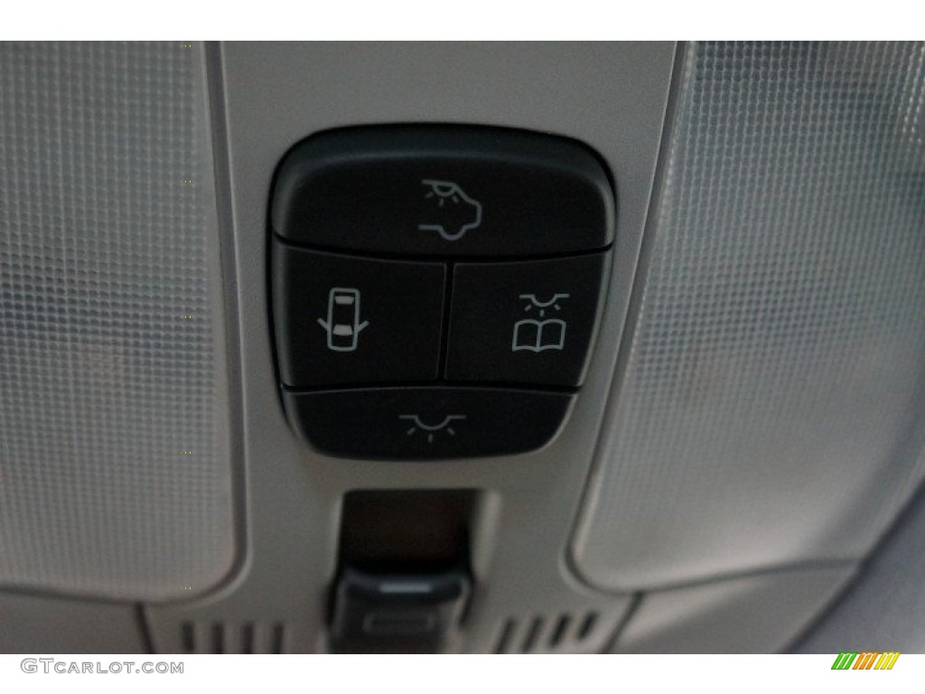 2001 Mercedes-Benz E 430 4Matic Sedan Controls Photo #106143430