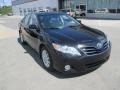 Black - Camry XLE Photo No. 10