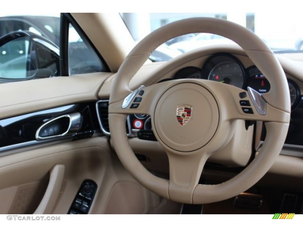 2015 Porsche Panamera S E-Hybrid Steering Wheel Photos