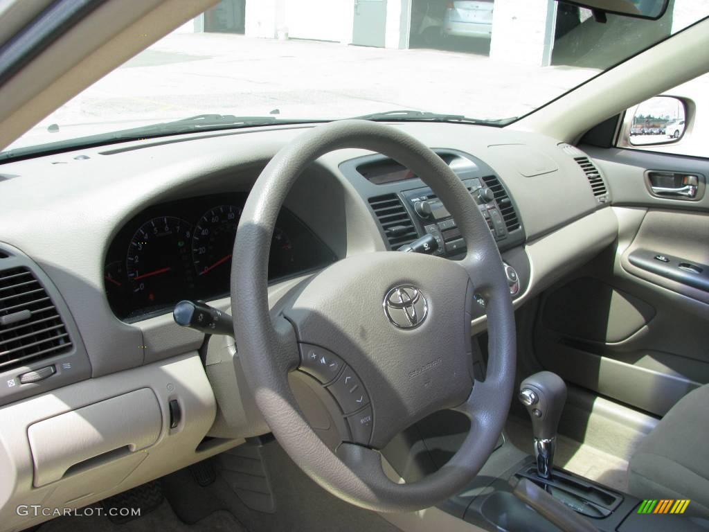 2006 Camry LE - Desert Sand Mica / Taupe photo #13
