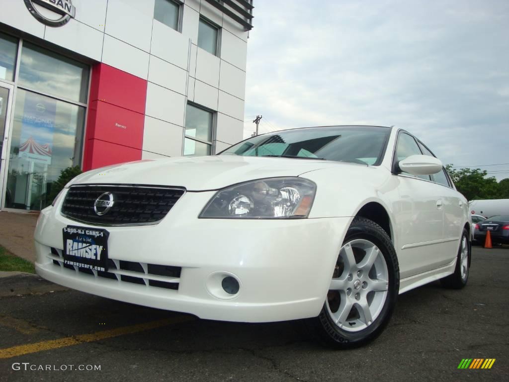 2006 Altima 2.5 S Special Edition - Satin White Pearl / Charcoal photo #2