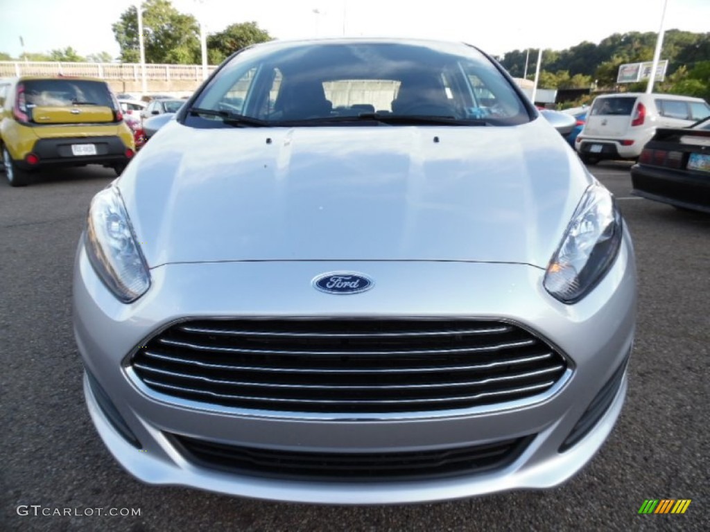 Ingot Silver Metallic 2015 Ford Fiesta S Hatchback Exterior Photo #106151383